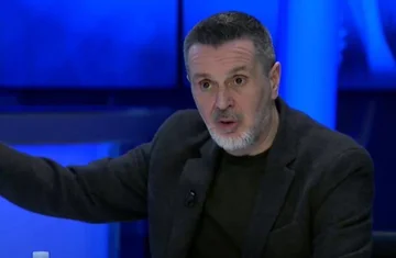 Gashi Caloxos: Les opinions non-autorisées ne sont que de l'édition qui a exigé que son nom ne soit pas publié?