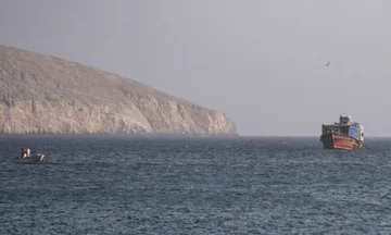 Iran, Oman parla su Hormuz Strait