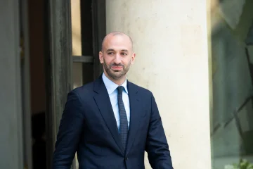 Le ministre français de l'Europe arrive demain au Kosovo