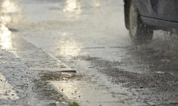 Nuvole pesanti coprono Ferizaj-Skopje Street (Foto) con acqua