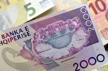 ¿Qué hay detrás del fortalecimiento récord de lek albanés?