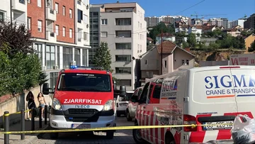 Triste : Un jeune homme meurt après la chute de kraan à Pristina