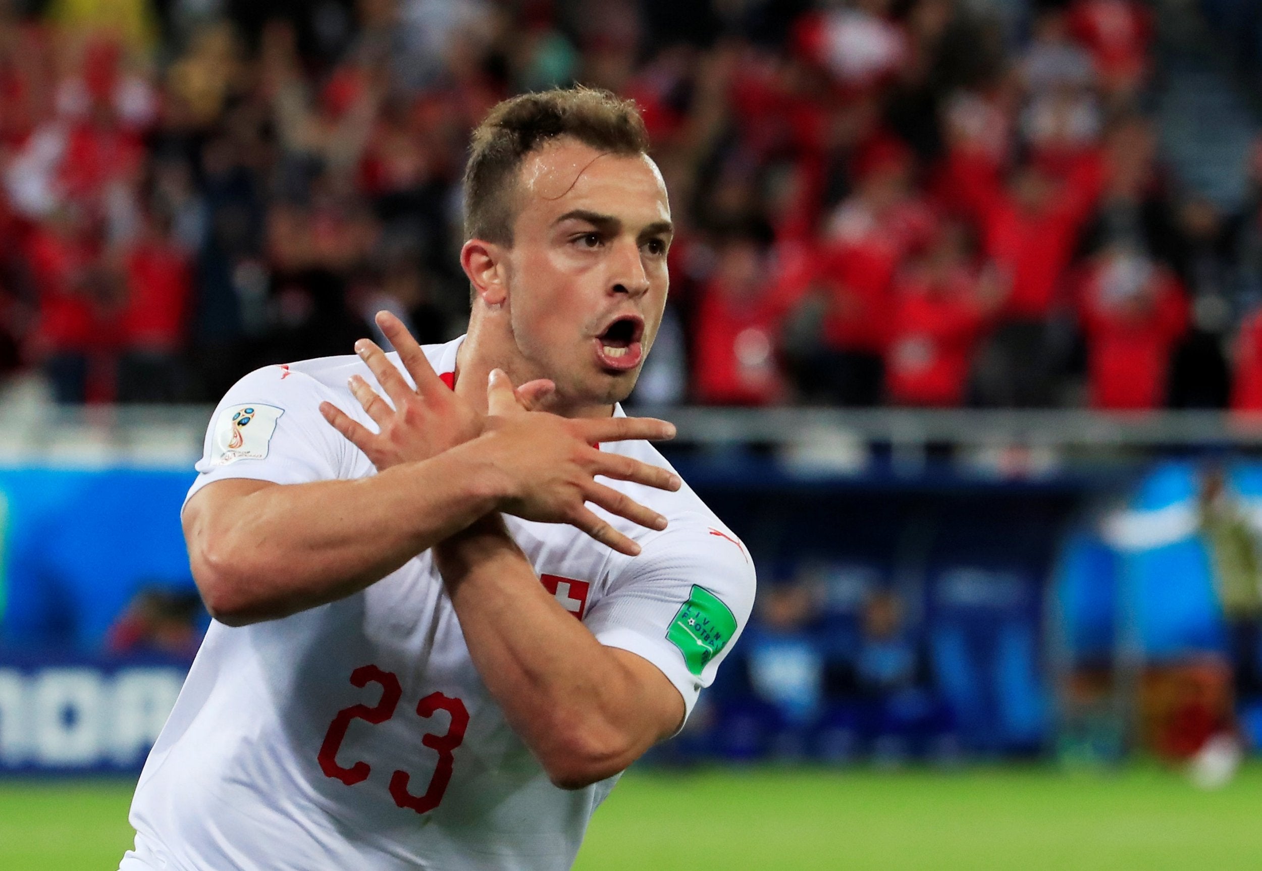 Xherdan Shaqiri mbërrin në Chicago, thotë ‘shqiponja u ulë’ me të mbërritur aty