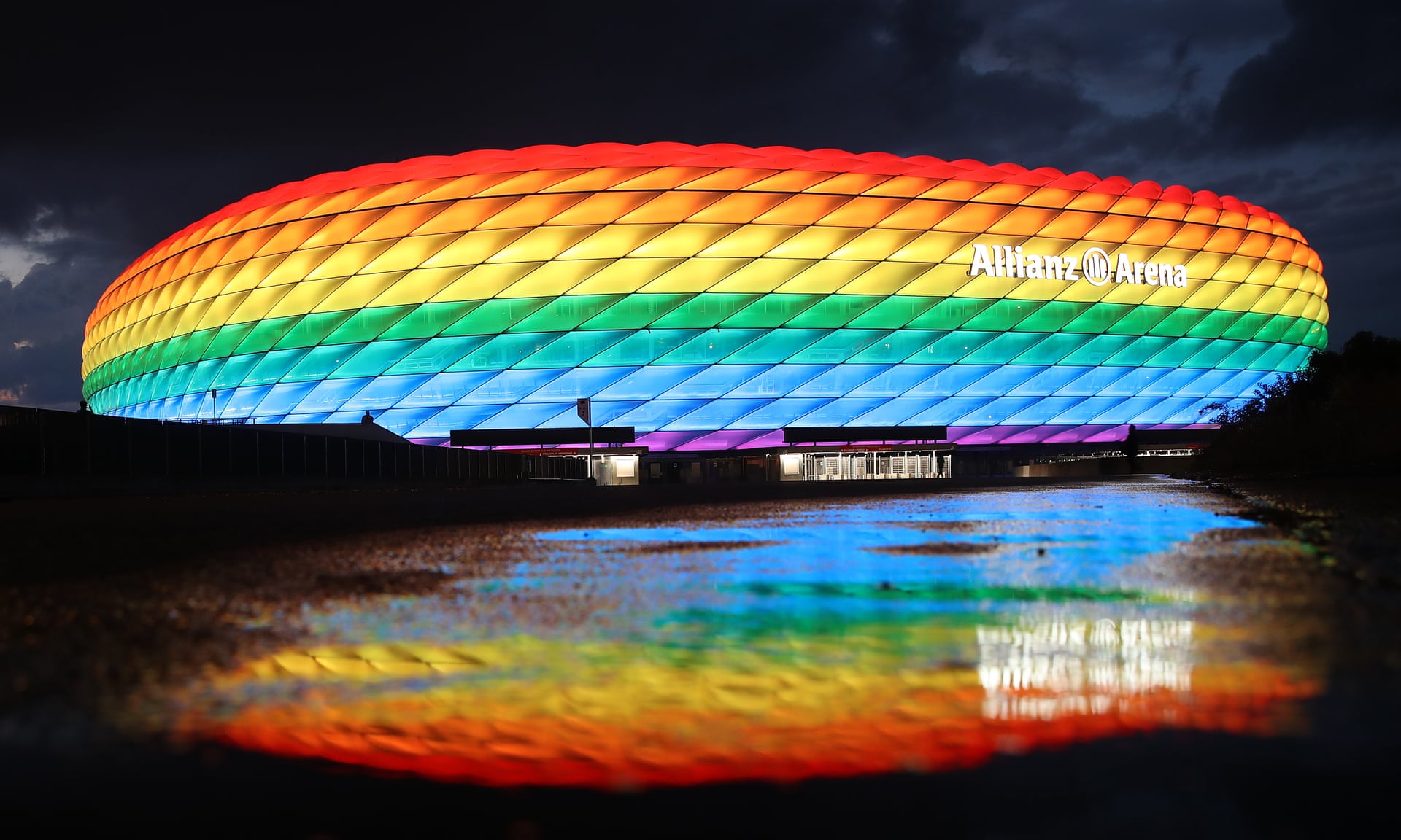 UEFA nuk lejon që stadiumi në Mynih të ndriçohet me ngjyra të LGBTIQ për ndeshjen Gjermani-Hungari