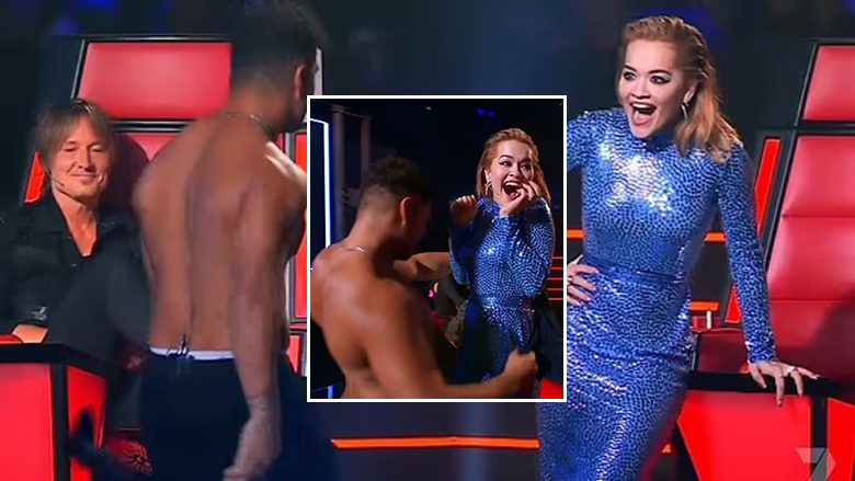 Nuk iu kthye asnjë karrige, konkurrenti i “The Voice Australia” nuk i reziston Rita Orës – zhvishet dhe fillon të bëjë vallëzim provokues para saj