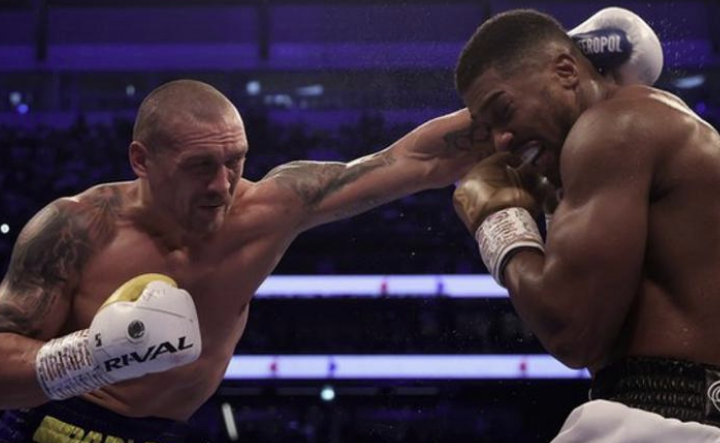 A jeni gati për duelin e “rëndë”? Usyk largohet nga Ukraina për t’u përgatitur për Joshuan