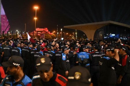 Organizim i dobët në Katar: Panik i madh mes tifozëve, ka të lënduar