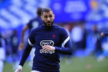 “Goditet” Franca – Benzema largohet nga stërvitjet pas 15 minutash