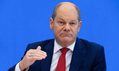 Scholz: Lejimi i Ukrainës për të goditur objektivat në Rusi me armë gjermane nuk kërcënon përshkallëzimin