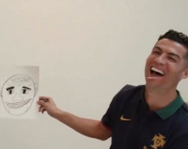 Ronaldo ‘shkrihet’ së qeshuri me Pepen, shikoni se si e ka vizatuar në letër