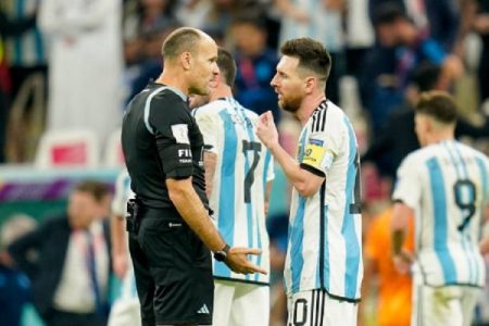 FIFA largon nga Botërori arbitrin Mateu Lahoz