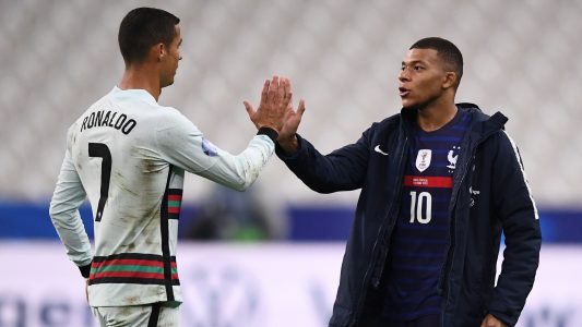 Ronaldo për Mbappen: Kur e shikoj duke luajtur, më kujton momentet e mia më të mira