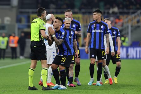 Milani në qetësi, Interi mposhtet nga Empoli