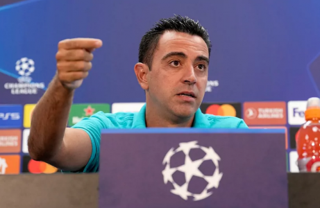 Xavi flet para Superkupës së Spanjës, i drejtohet gazetarëve: Nëse nuk fitojmë titull sivjet, do të më vrisni