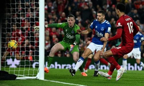 Liverpoolit i ‘vjen mendja’, shënon fitore ndaj Evertonit