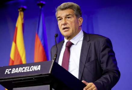 Laporta: S’do i japë kënaqësinë Tebasit që të jap dorëheqje nga Barcelona