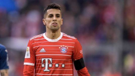 Cancelo nuk po bën vend as te Bayerni, Barcelona shpreh interesim për portugezin