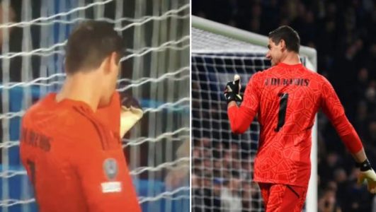 Tifozët e Chelseat e quajtën tradhtarë, Courtois e puthi logon e Real Madridit para tyre