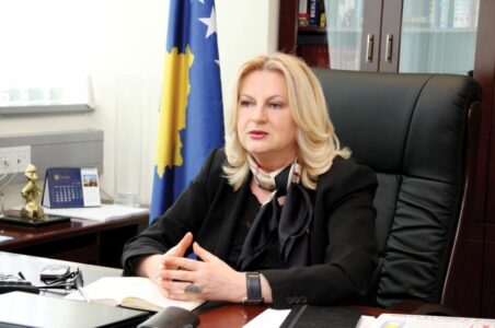 Tahiri: Më në fund foli presidentja Osmani, e mbrojti Kosovën, e hoqi frikën, u këndell