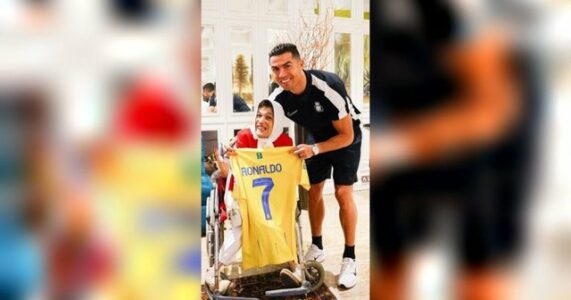 Ronaldo rrezikon 99 goditje me kamxhik nëse kthehet në Iran: Puthi piktoren me aftësi të kufizuara