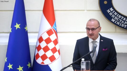 Kroacia – Serbisë: Çdo përpjekje për të destabilizuar Kosovën nuk është e pranueshme