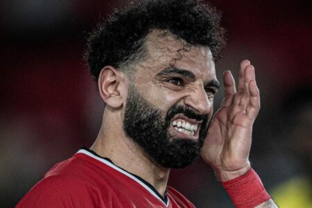 Klopp flet për lëndimin e Salah