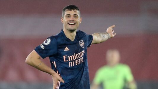 Xhaka në mesin e top 10 mesfushorëve në Evropë