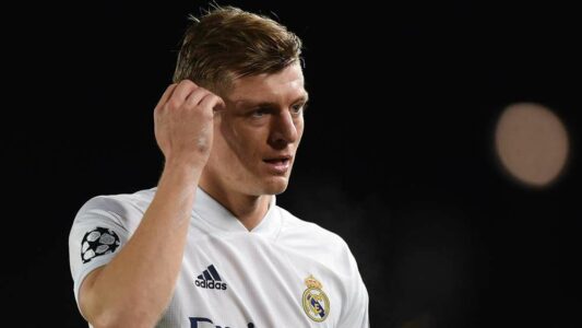 Kroos me një tjetër letër emocionuese i jep lamtumirën e fundit futbollit