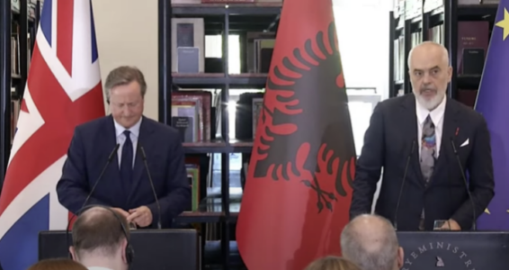 Rama me kryediplomatin britanik Cameron për normalizimin Kosovë-Serbi: Dihet edhe rreziku për kthim prapa