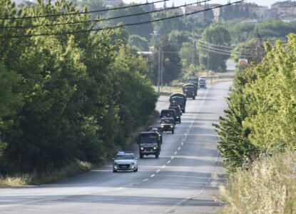 Ushtarët grekë vijnë në Kosovë, i bashkohen KFOR-it në Bondsteel në kuadër të Forcës Rezervë