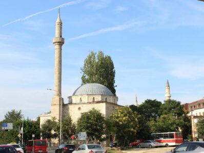 Xhamia e Çarshisë në Prishtinë, cak i një temtim-vjedhjeje të rëndë