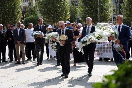 Hovenier: Kapërceni mosmarrëveshjet, zgjidhni çështjen e personave të zhdukur