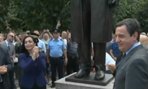 Osmani e Kurti zbulojnë shtatoren e Ibrahim Rugovës në Podujevë