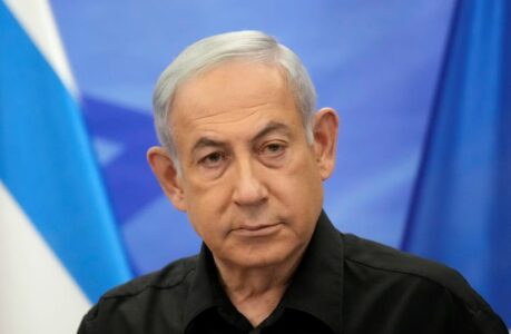 Publikohet fotografia e të arrestuarit për komplot për vrasjen e Netanyahut, shihet i buzëqeshur