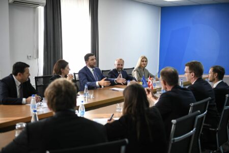 Edhe Krasniqi pret ministrin danez: Vendet tona duhet të thellojnë bashkëpunimin