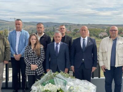 Haradinaj viziton familjen e Afrim Bunjakut: Porosia e tij është që Kosova ka njerëz që mbrojnë atë