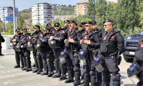 “Tensionet janë shtuar, shmangni zonën e urës së Ibrit” – Mbretëria e Bashkuar i paralajmëron qytetarët e saj të mos shkojnë në veri të Kosovës