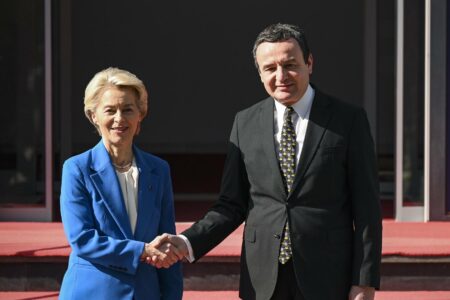 Kurti i kërkon Von Der Leyen heqjen e menjëhershme të masave të BE-së