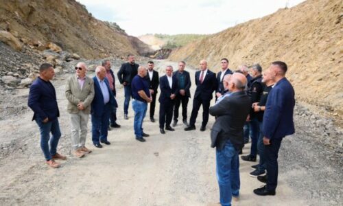 Autostrada Prishtinë-Gjilan, Haradinaj: Punimet pa kualitet e po ecin ngadal, do të duhej të përfundonte në vitin 2021