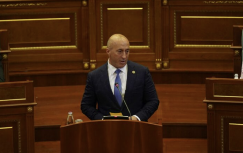 Haradinaj në Kuvend: Kurti po lanë borxh, është spiun i tyre