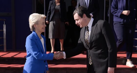 Von der Leyen pas takimit me Kurtin: Të punojmë për të ardhmen evropiane të Kosovës