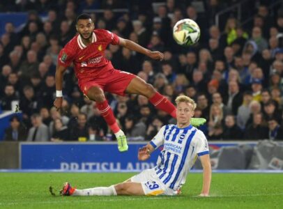 Liverpool vazhdon të shkëlqejë nën drejtimin e Arne Slot, kalon në çerekfinale të Carabao Cup