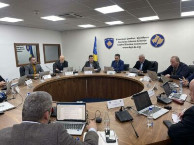 KQZ-ja miraton specifikat për dërgimin dhe kthimin e materialeve zgjedhore për votimin jashtë Kosovës