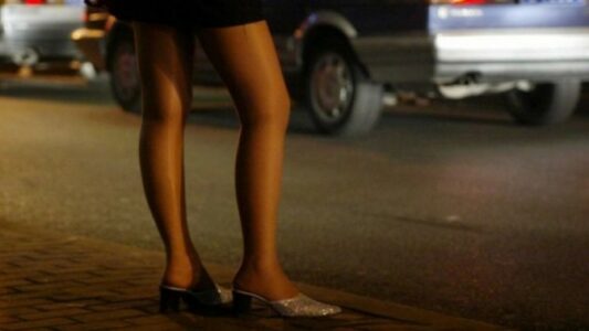 Në Tiranë lulëzon prostitucioni, publikohen pamjet: Ka më shumë të huaja, nata kushton 140 Euro