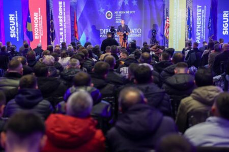 “Dështimi më i madh i kesaj qeverisjeje është pikërisht izolimi dhe stagnimi i vendit”, Haradinaj prezanton kandidatet nga Podujeva