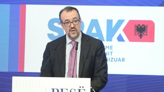 Kasanof: Prokurorët e SPAK duhet të lejohen të shërbejnë sërish pas përfundimit të mandatit