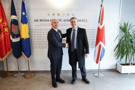 Haradinaj në takim me ambasadorin britanik: Rruga jonë drejt NATO-s është e pakthyeshme