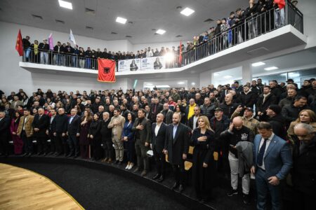 Abelard Tahiri: Dragashi, Zhuri, Hoqa e qytetit në Prizren e Hasi i dhanë mbështetjet të fuqishme PDK-së