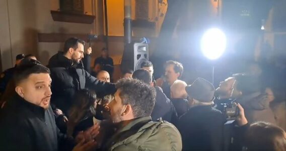 Protesta para Ministrisë: Përplasen përfaqësuesit e partive të vogla në Shqipëri