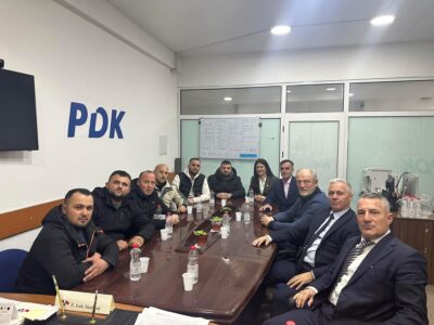 Aktivistë të Vetëvendosjes i bashkohen PDK-së